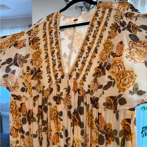 Free Rows Of Roses Maxi Dress - Picture 8 of 9